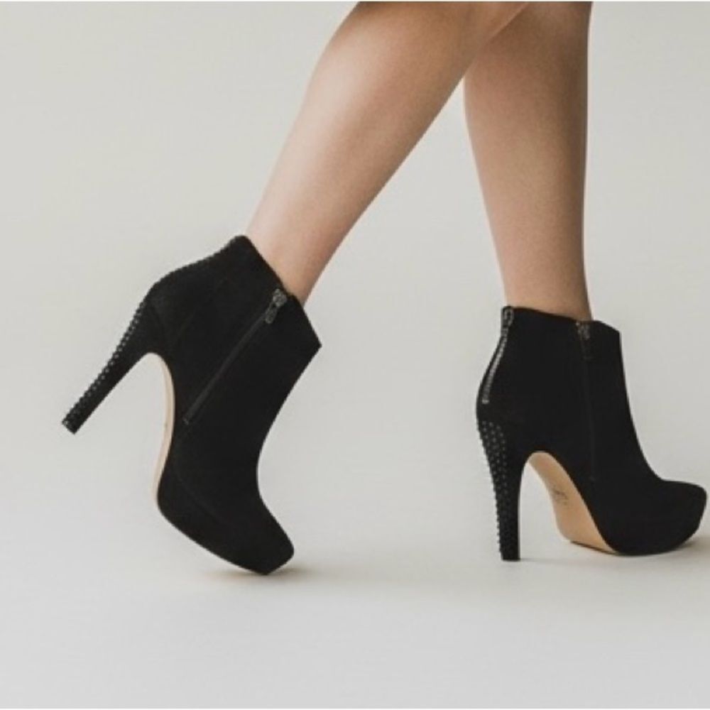 Vince Camuto Platform Booties Black Ankle Boots Size 10 - Picture 1 of 12